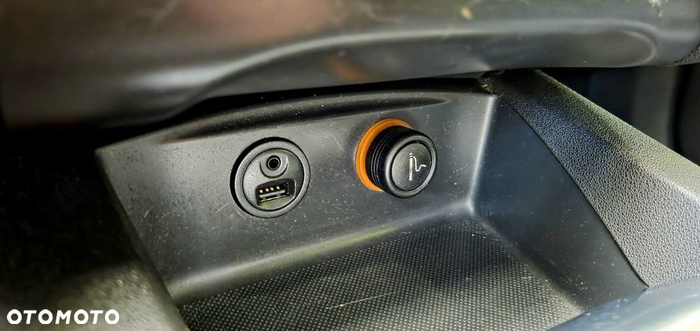Citroën C4 BlueHDi 120 Stop&Start EAT6 Shine - 13