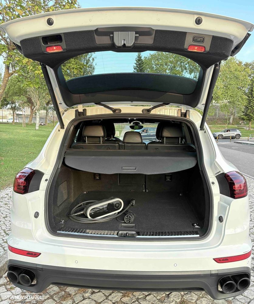 Porsche Cayenne S E-Hybrid - 20