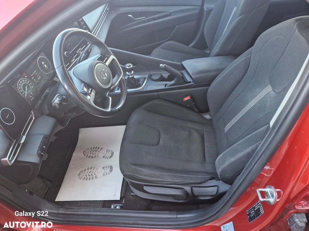 Hyundai Elantra 1.6 l 123 CP 6MT Comfort - 10