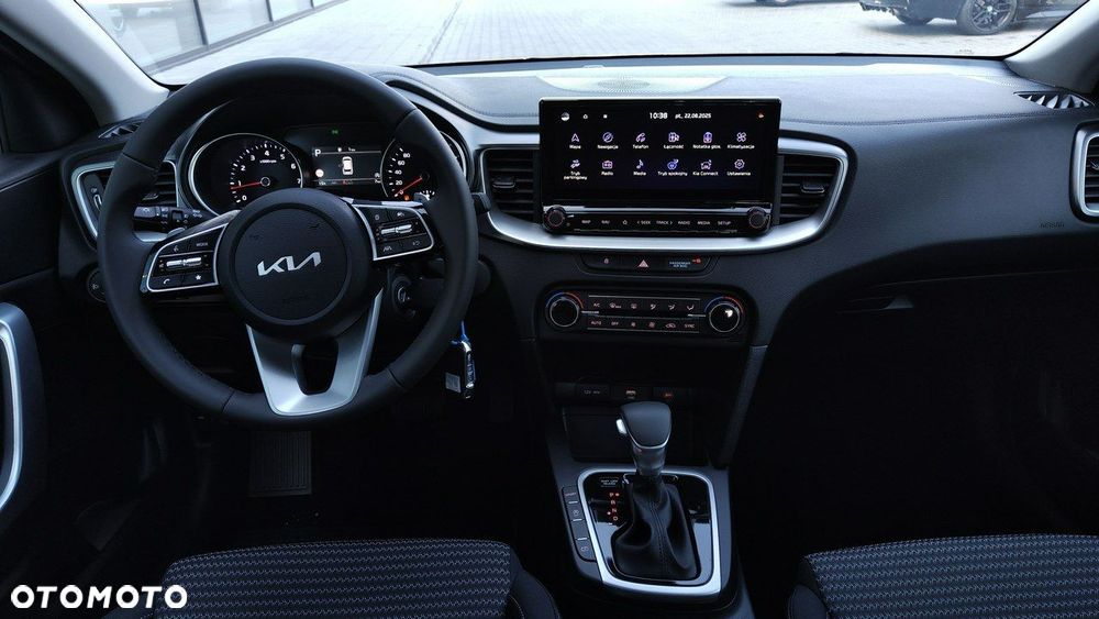 Kia Ceed - 14