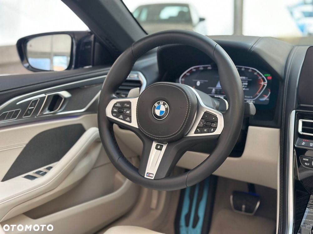 BMW Seria 8 - 34