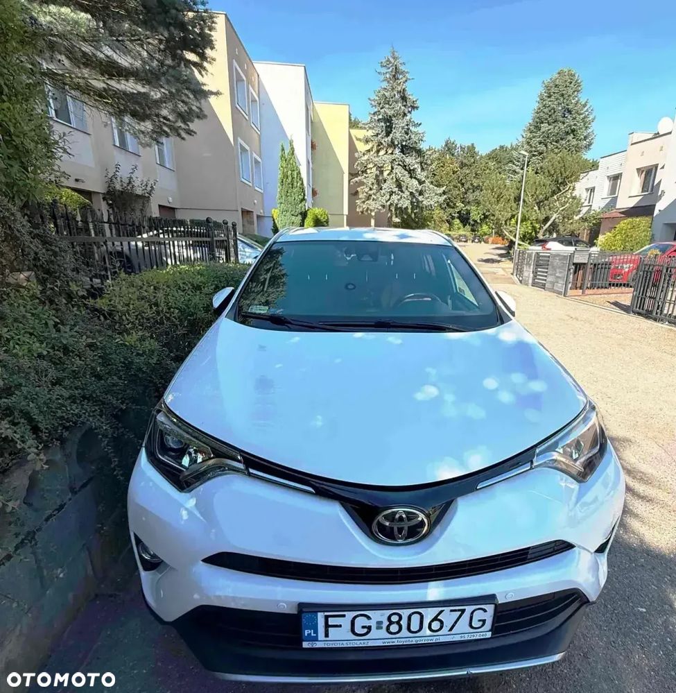 Toyota RAV4 - 3