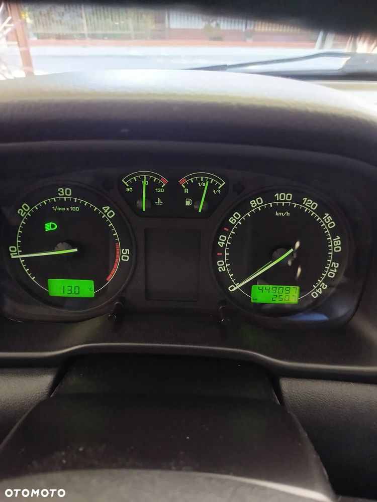 Skoda Octavia 1.9 TDI Tour - 12