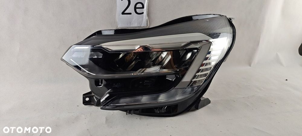 RENAULT CAPTUR II FULL LED LEWY REFLEKTOR LAMPA LEWA 260608054R - 1