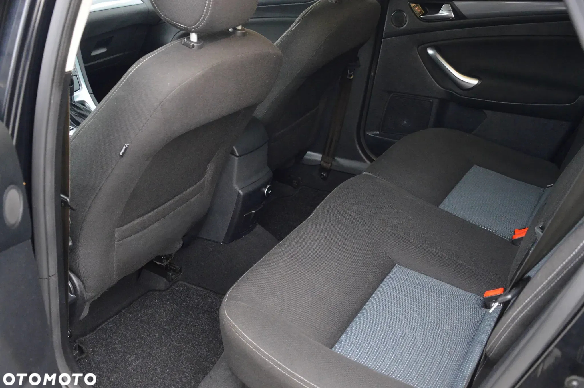 Ford Mondeo - 19