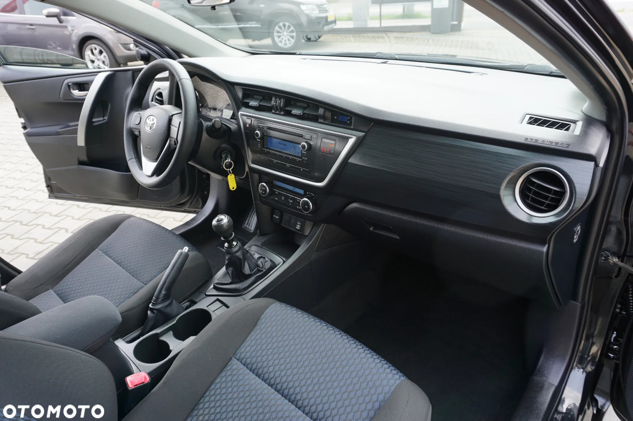 Toyota Auris 1.33 Dual-VVT-i Edition - 26
