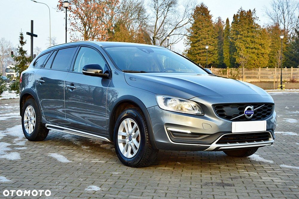 Volvo V60 Cross Country D3 Drive-E Momentum - 18