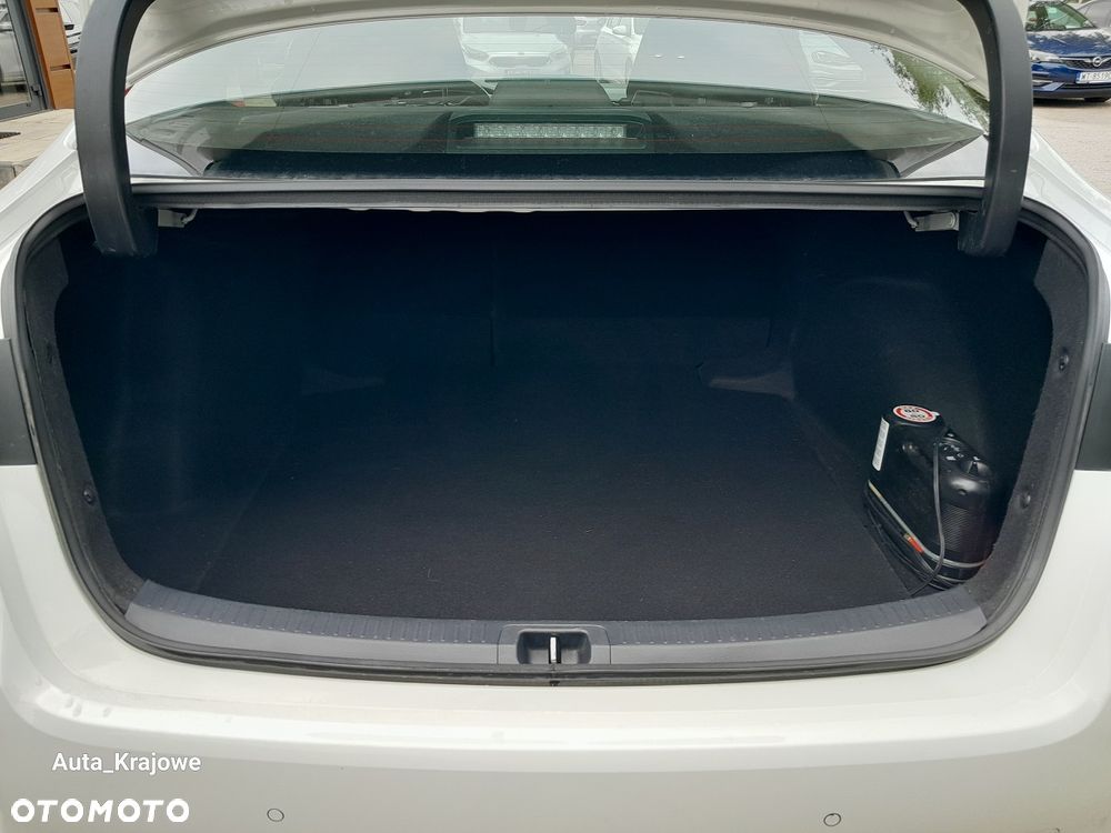 Toyota Corolla 1.8 Hybrid Comfort - 28