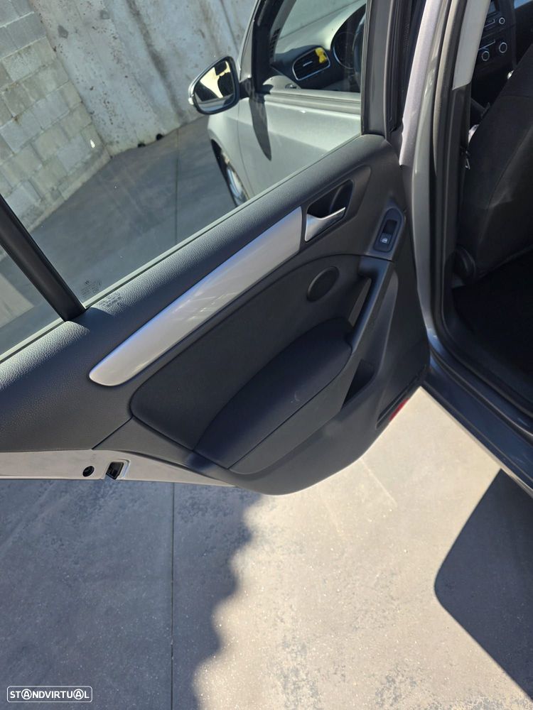 VW Golf 1.6 TDi Trendline - 13