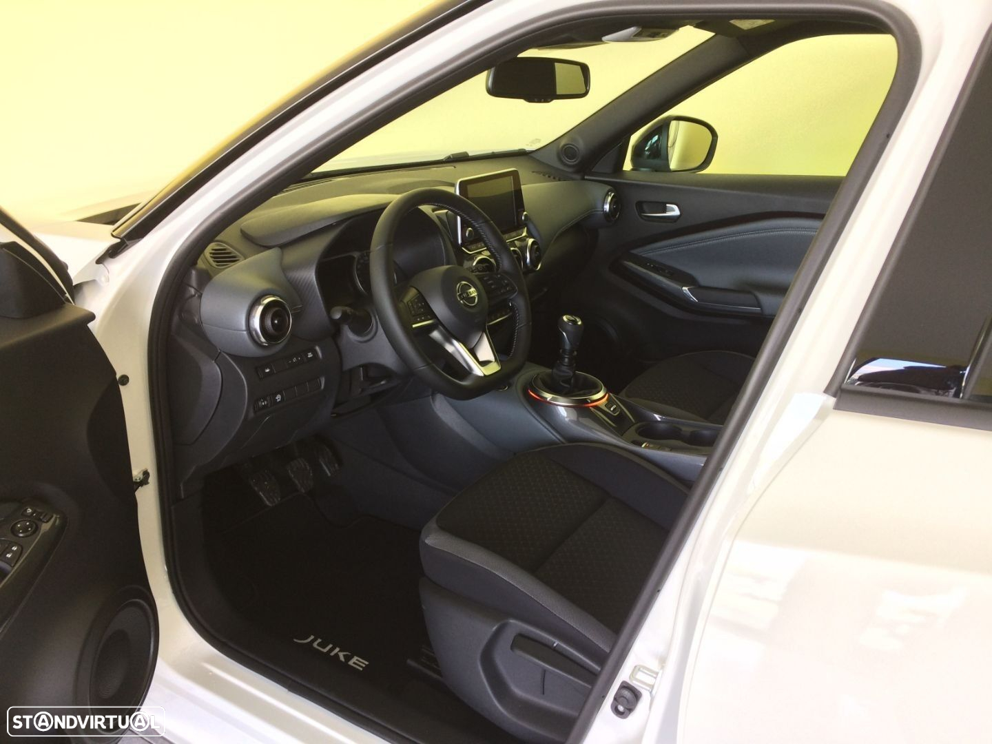 Nissan Juke 1.0 DIG-T N-Connecta - 9