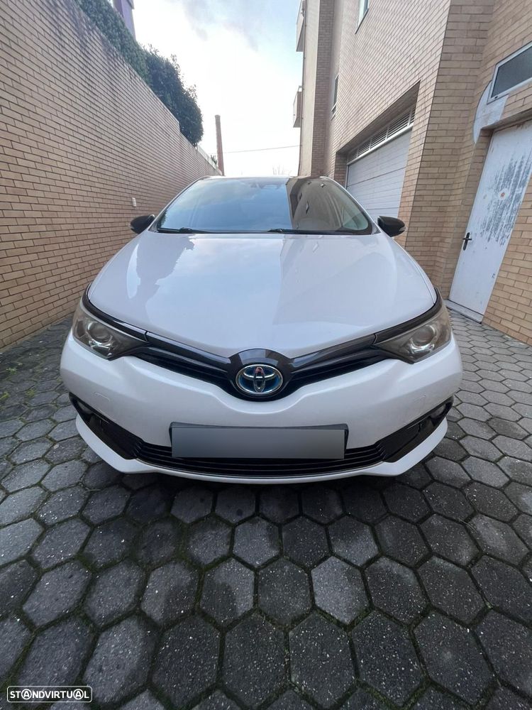 Toyota Auris 1.8 HSD Comfort +P.Techno+P.Sport - 1