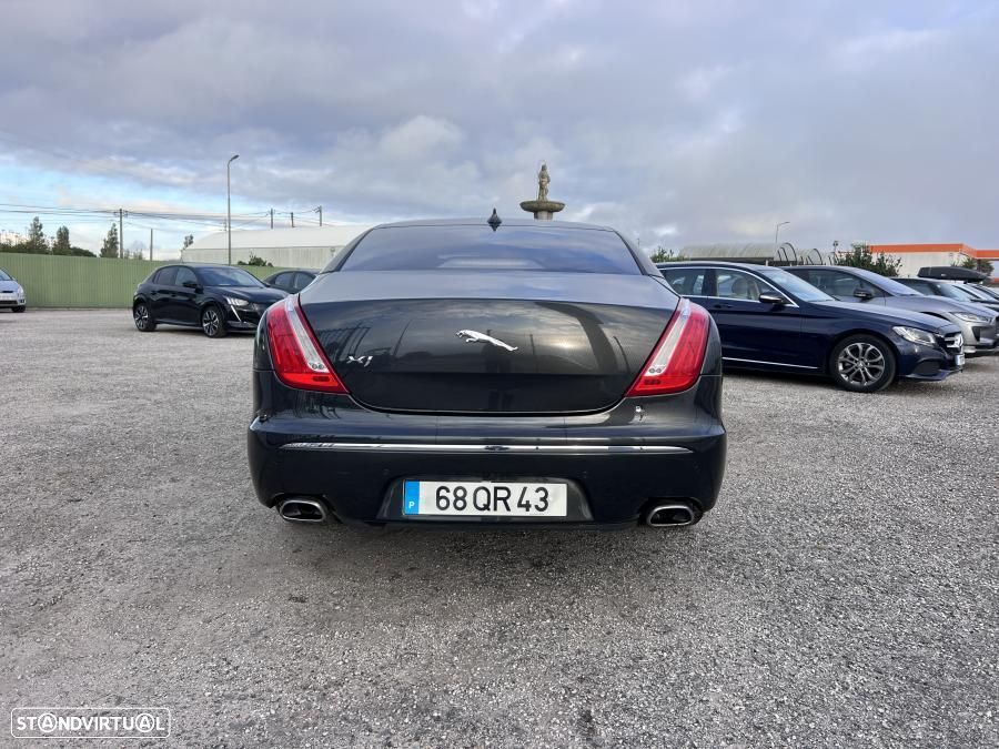 Jaguar XJ 3.0 D V6 Premium Luxury - 16