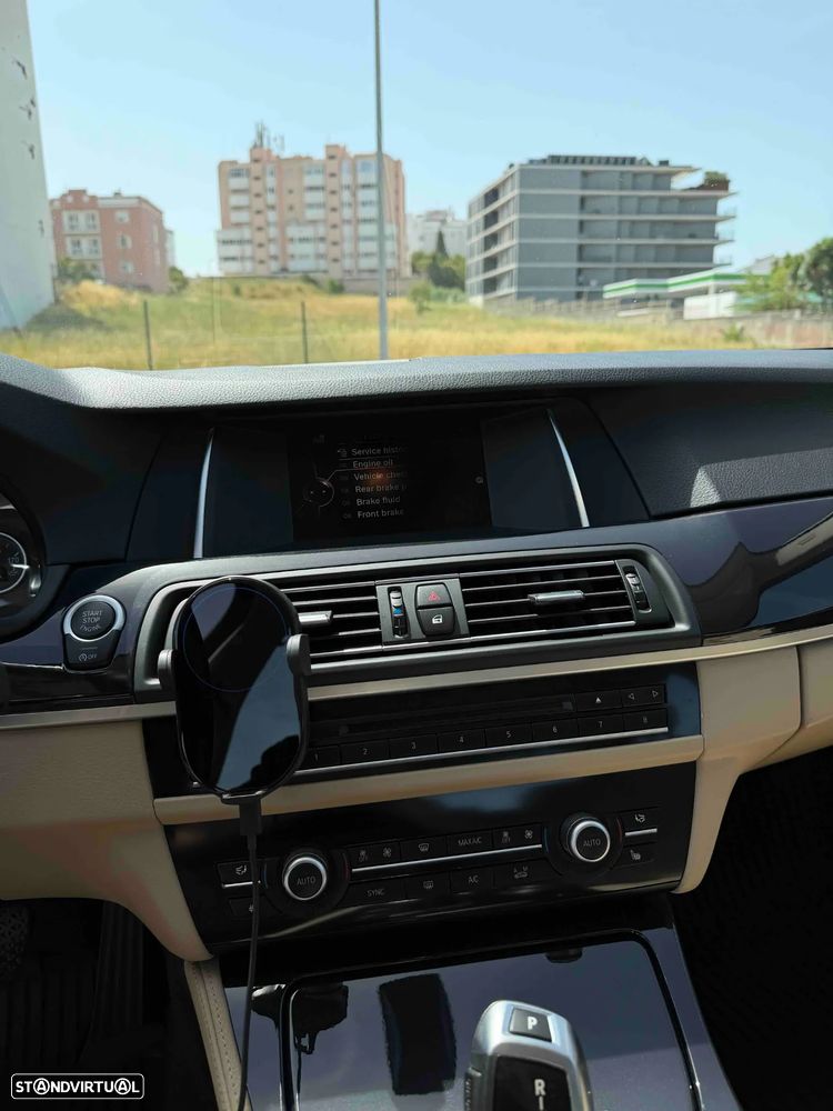 BMW 520 i Auto - 14