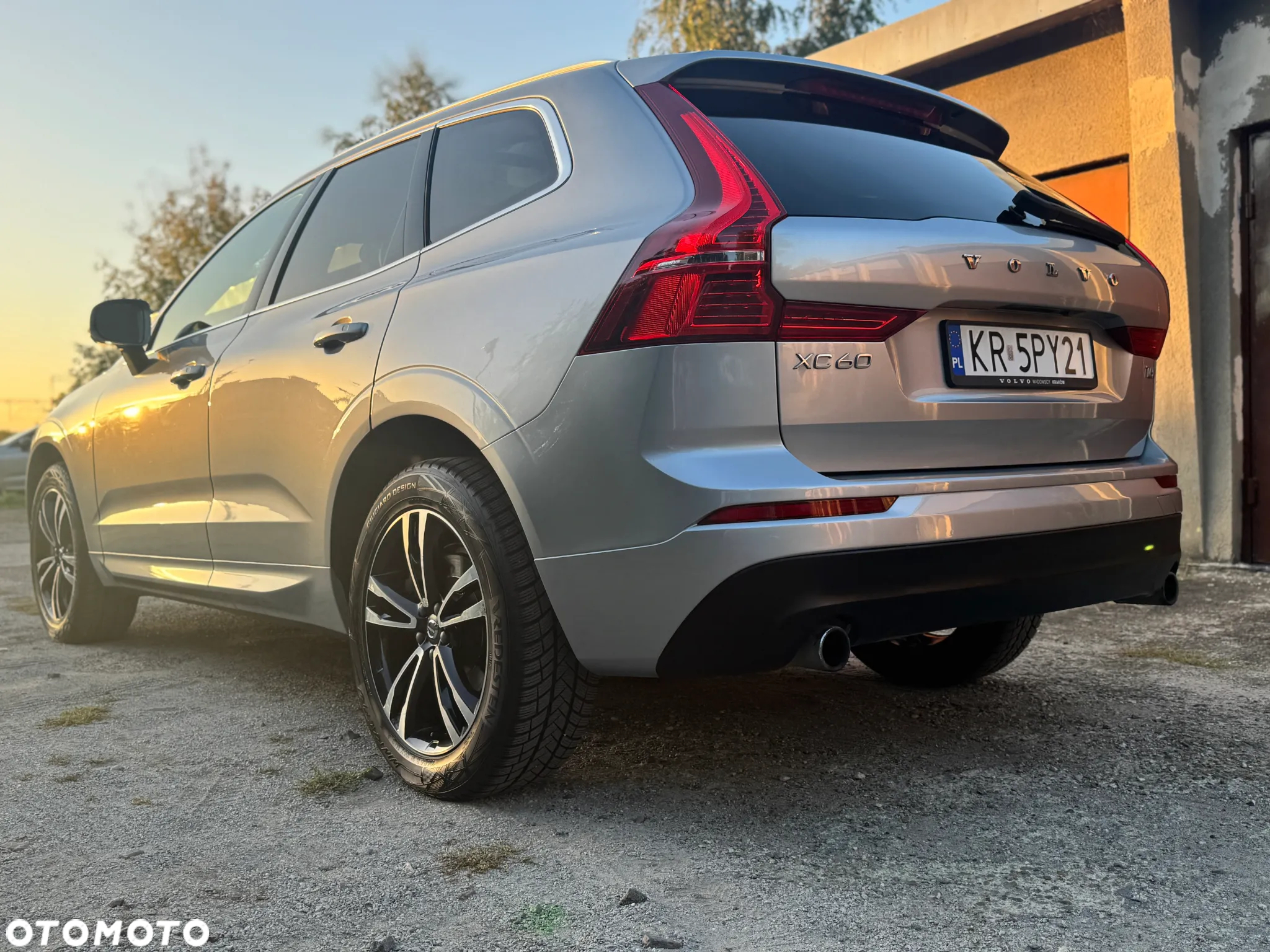 Volvo XC 60 T6 AWD Momentum - 5