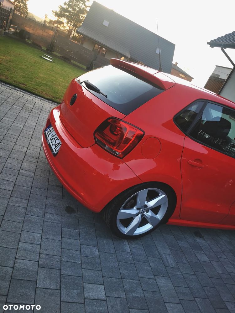 Volkswagen Polo 1.4 16V Highline - 9