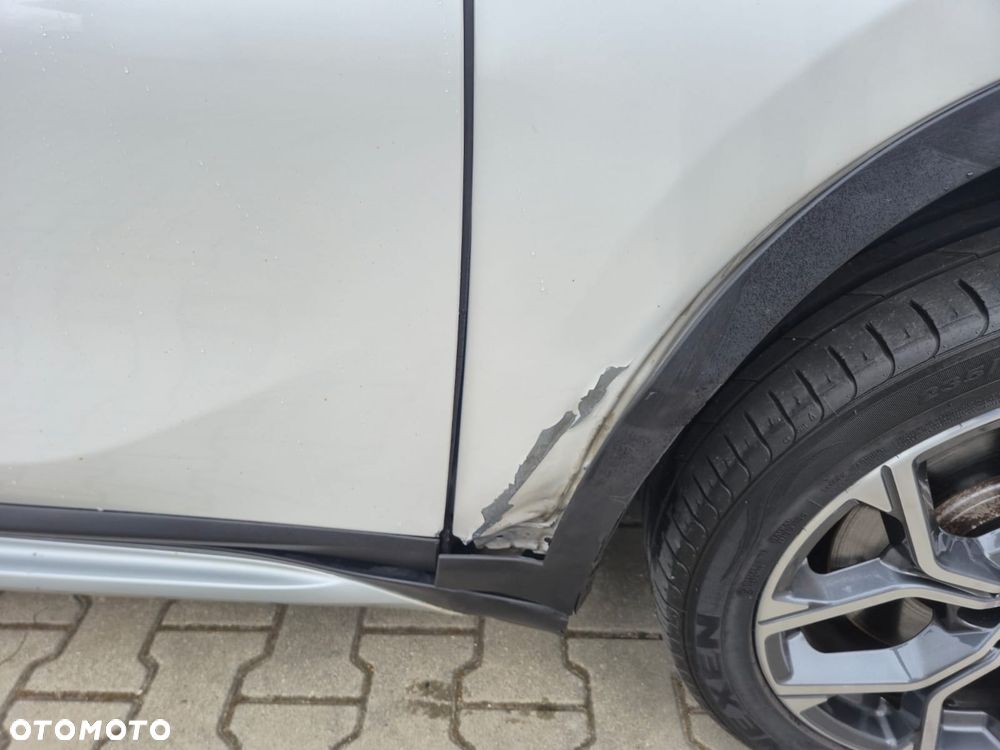 BMW X1 xDrive18d xLine - 10