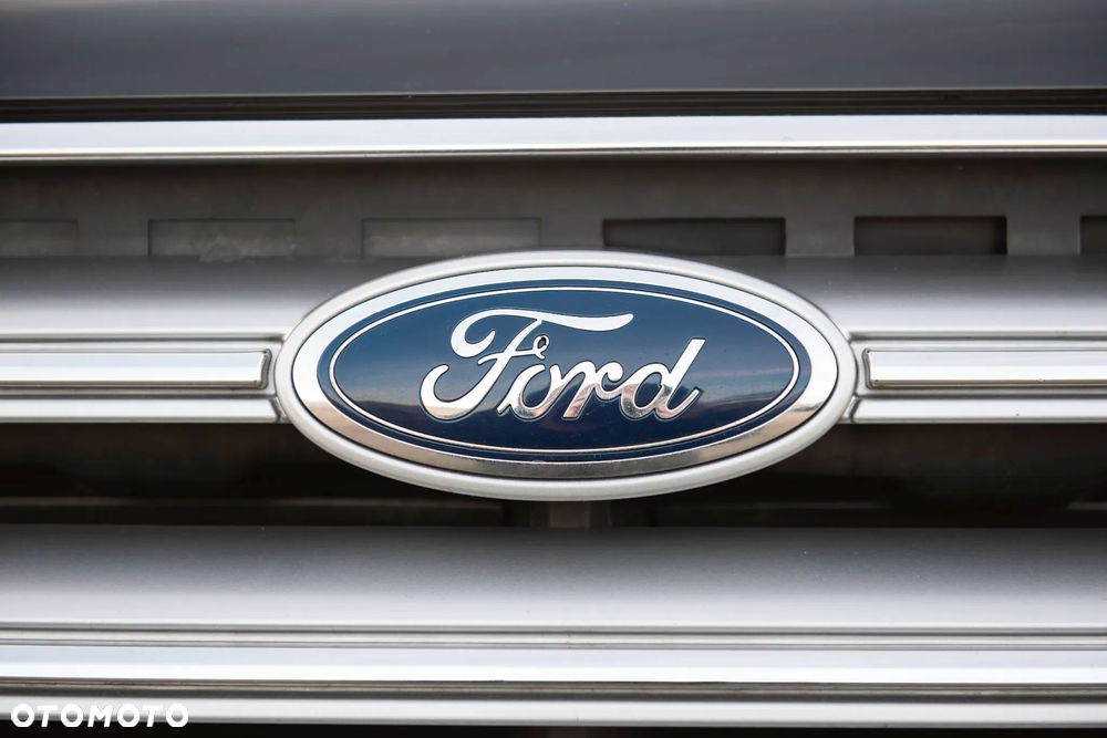 Ford Kuga 2.0 TDCi AWD Titanium - 3
