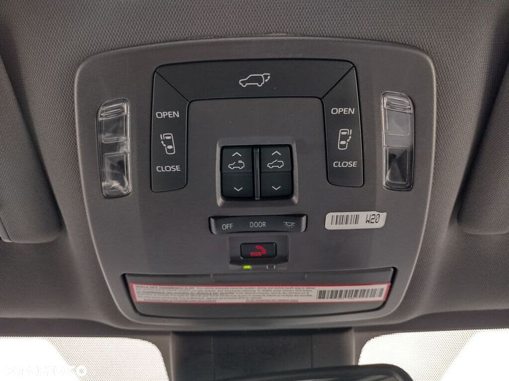 Toyota Sienna - 25