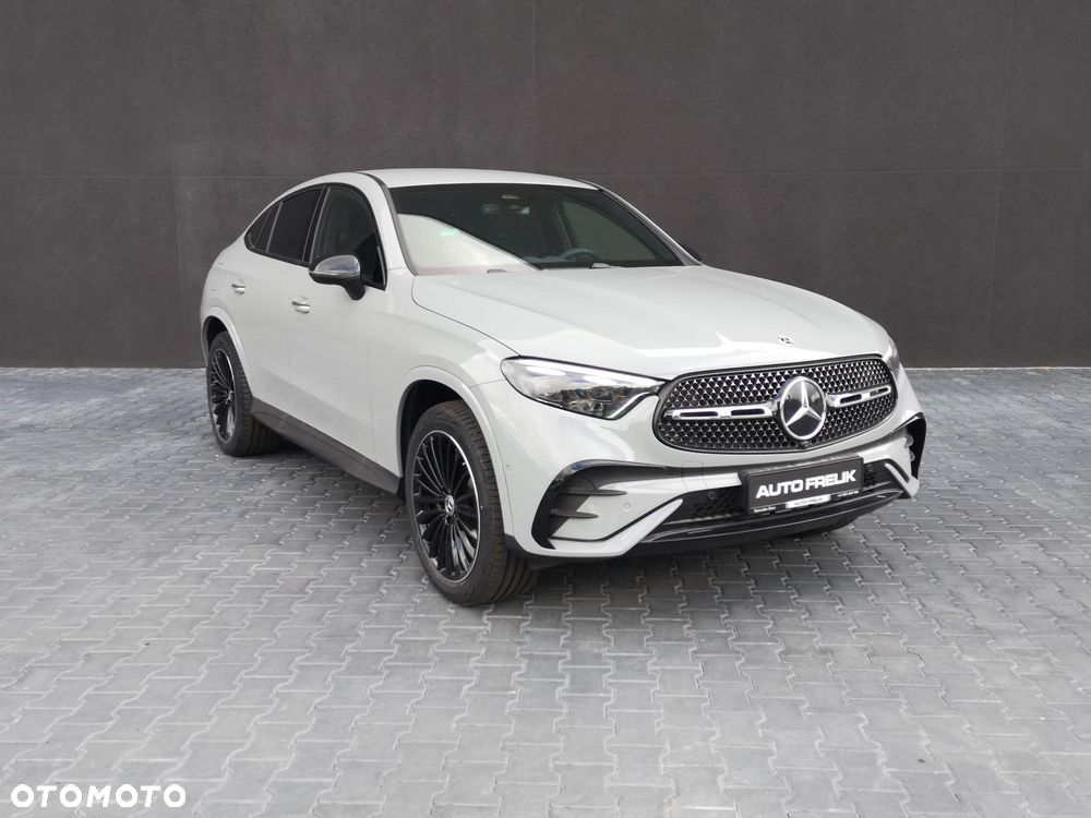 Mercedes-Benz GLC 300 e PHEV 4-Matic AMG Line - 5