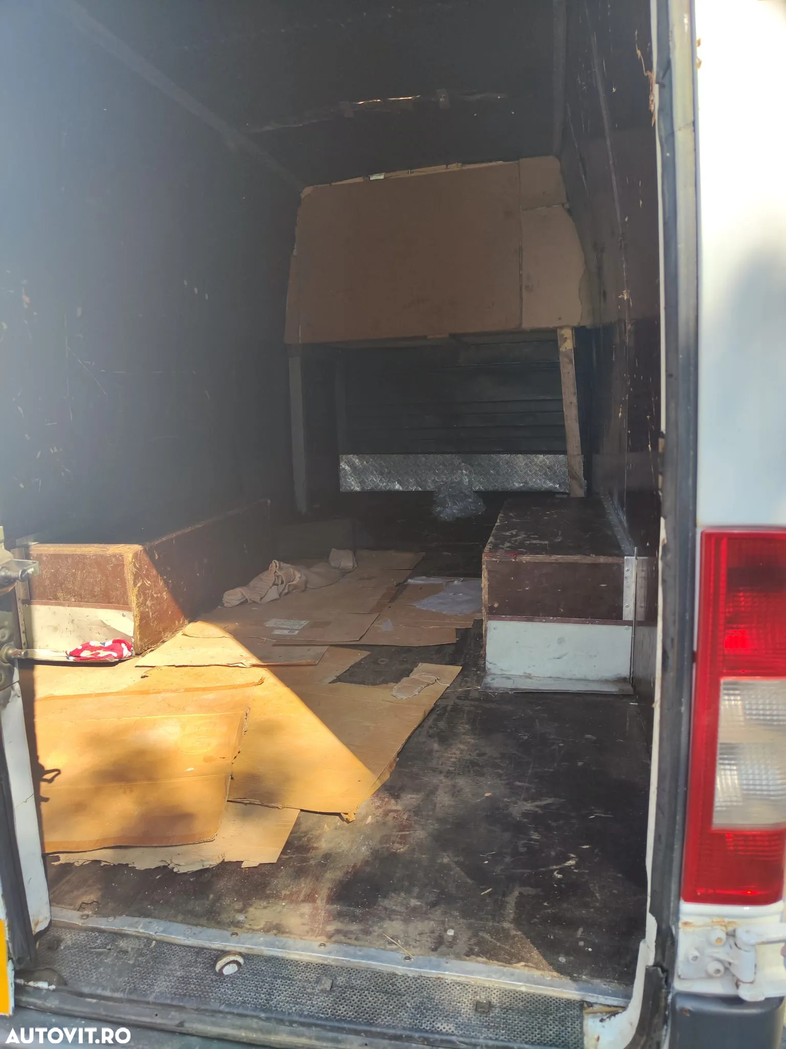 Mercedes-Benz Sprinter - 7
