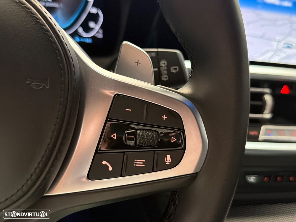 BMW 330 e Pack Desportivo M Auto - 8