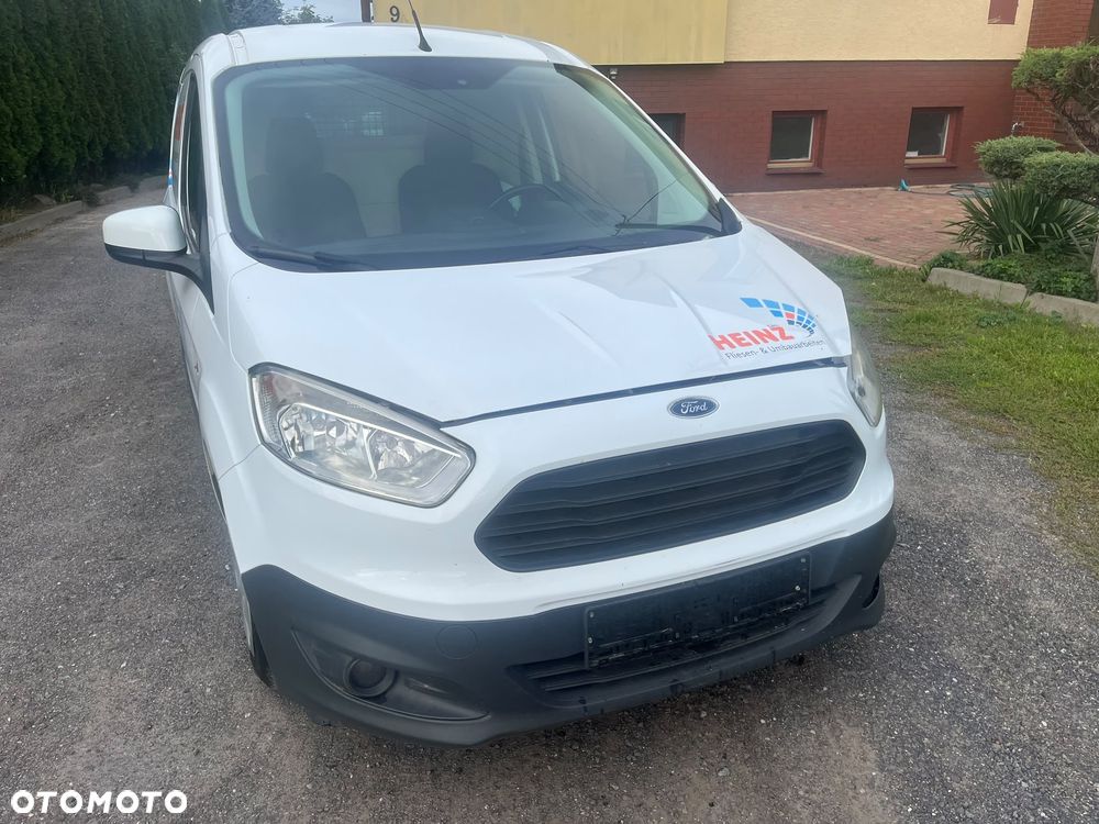 Ford Transit Courier - 2