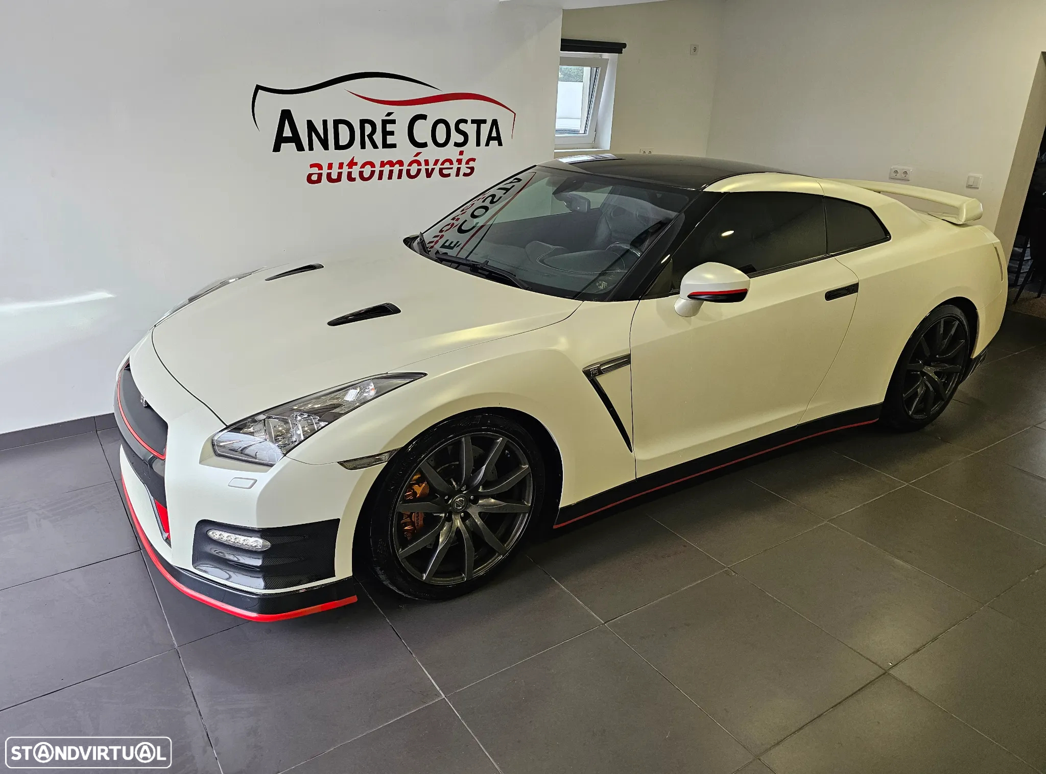 Nissan GT-R 3.8 V6 Premium Edition - 11