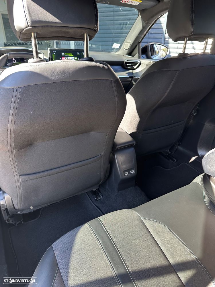 Peugeot 2008 1.2 PureTech Allure Pack EAT8 - 6