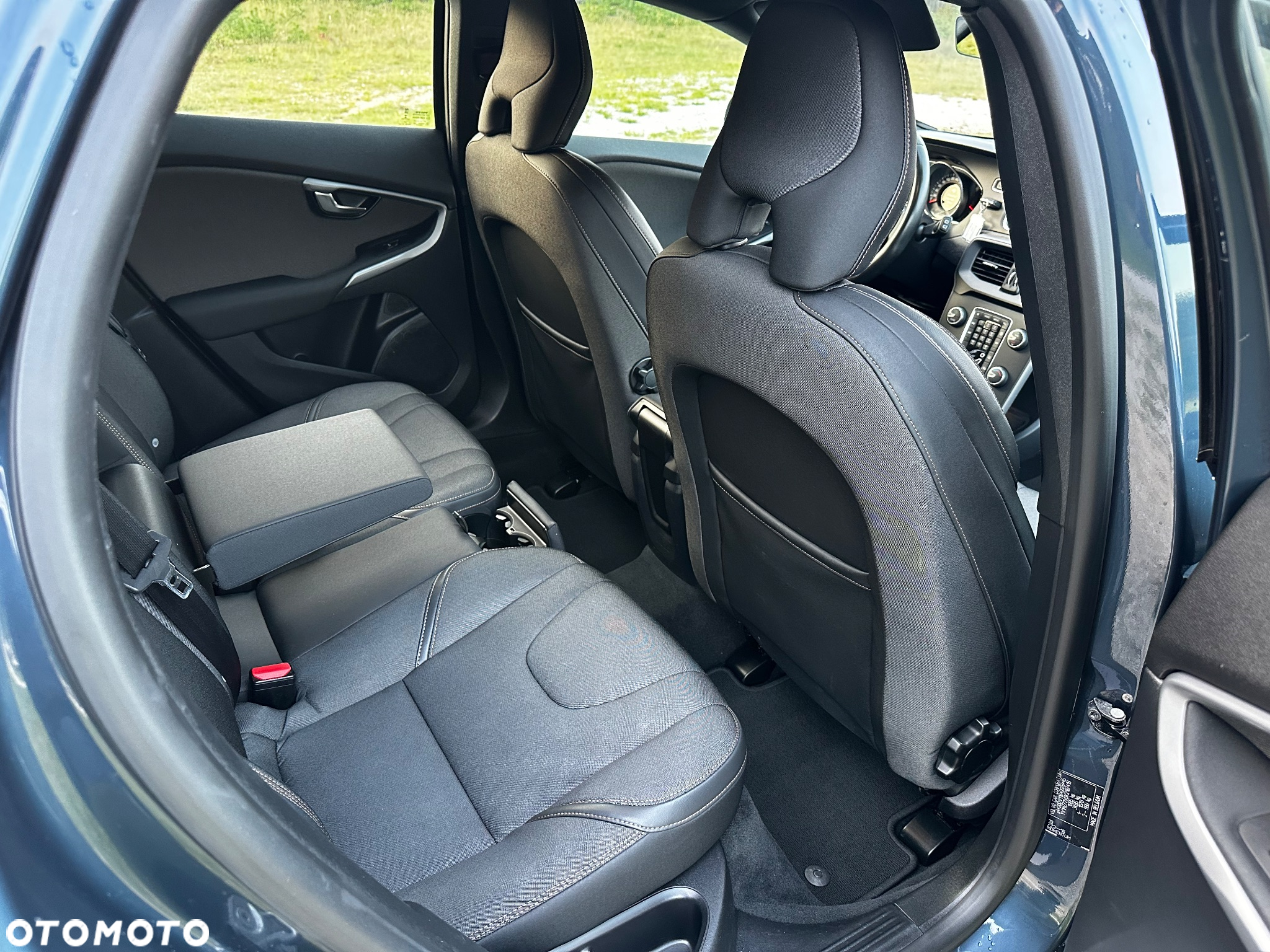 Volvo V40 Cross Country D3 Drive-E Momentum - 17