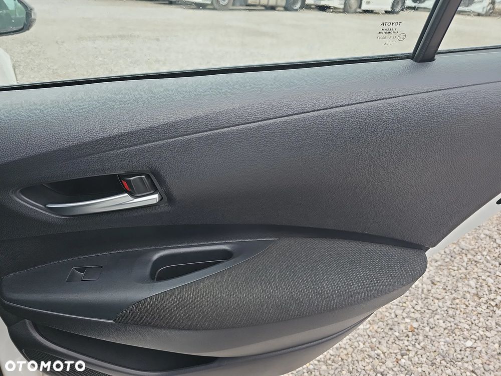 Toyota Corolla 1.8 Hybrid Comfort - 23