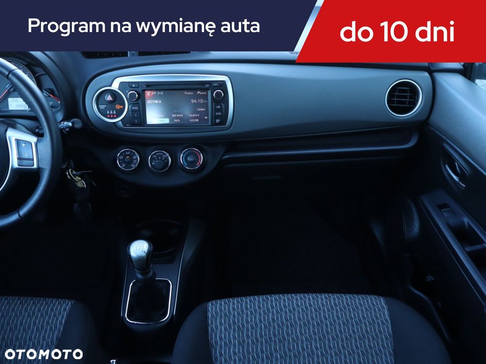 Toyota Yaris - 10
