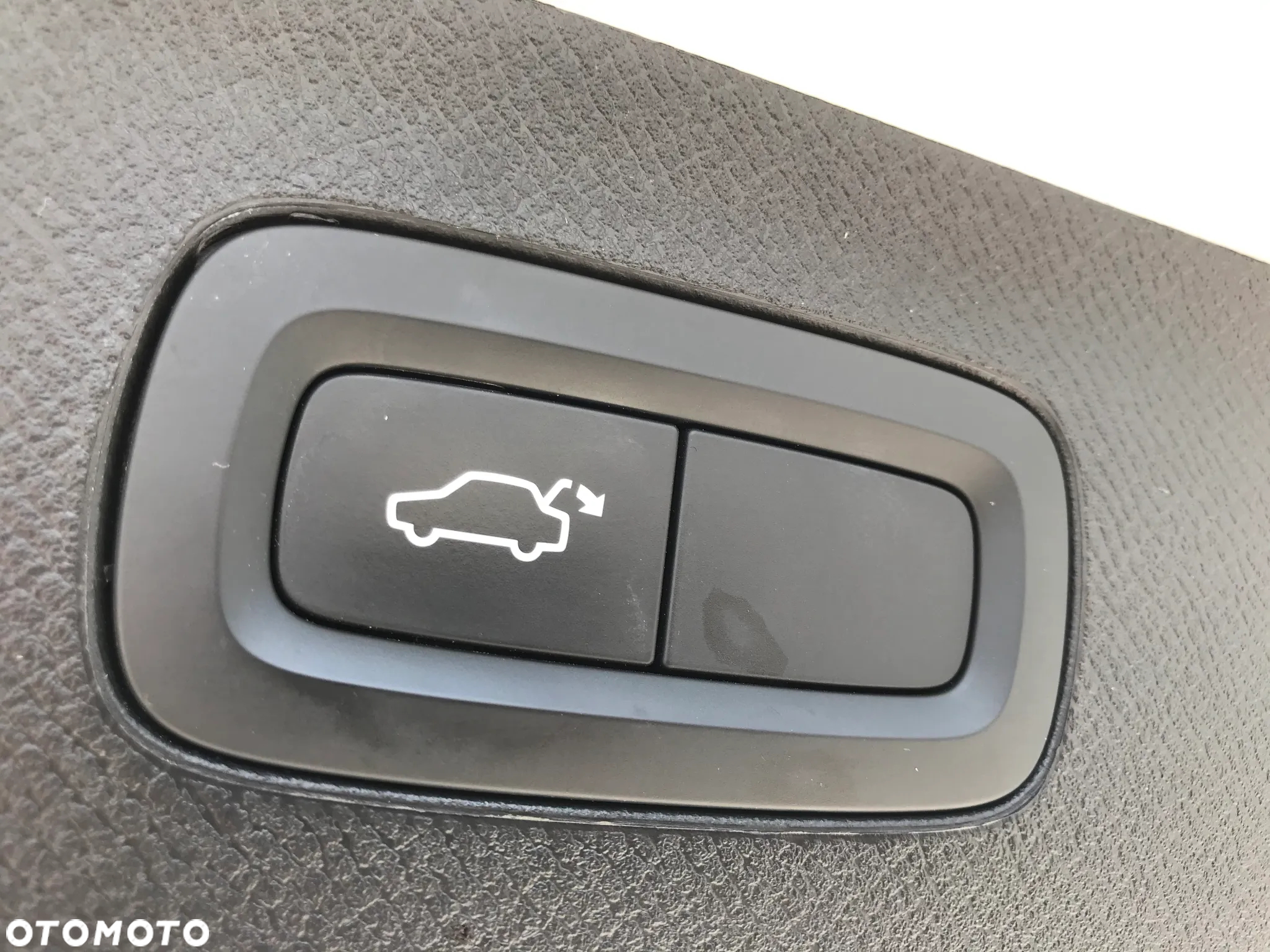 Volvo XC 90 T8 AWD Plug-In Hybrid R-Design 7os - 39