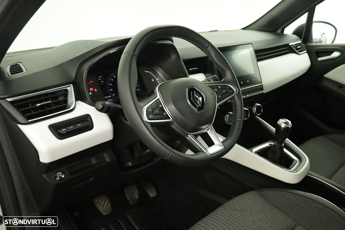 Renault Clio 1.0 TCe Techno Bi-Fuel - 7