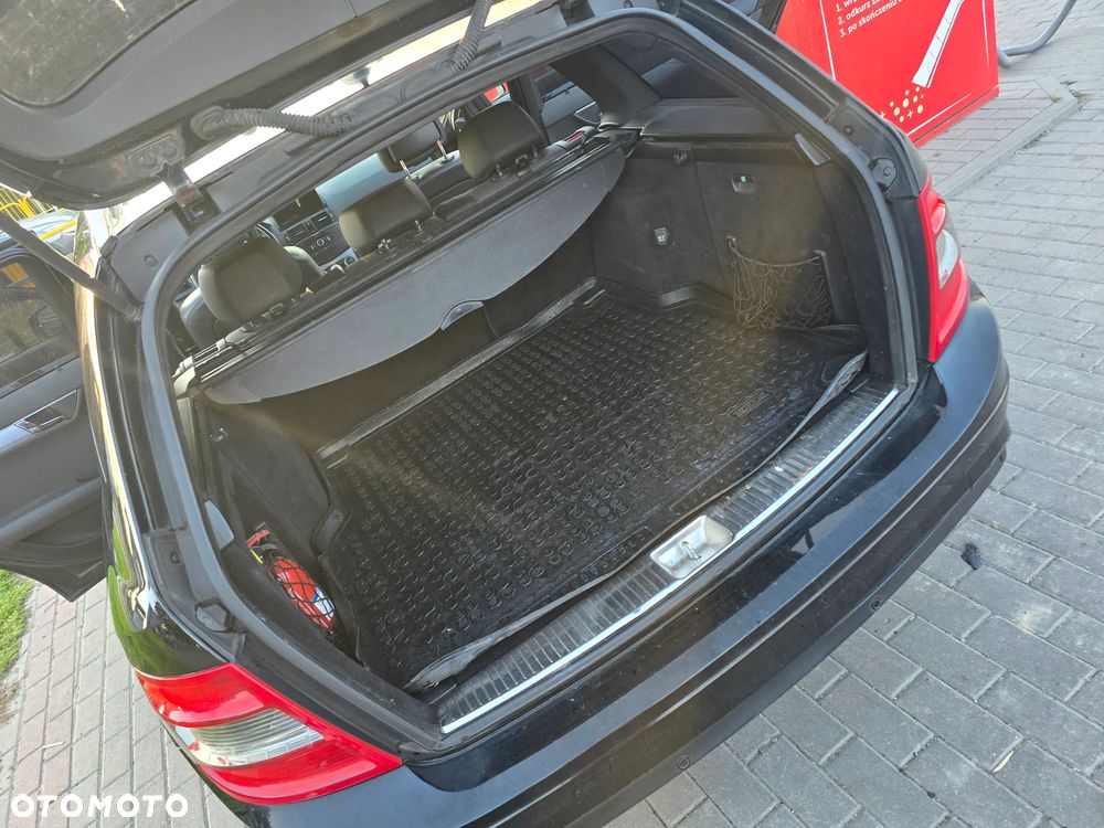 Mercedes-Benz Klasa C 180 Kompressor Avantgarde - 13
