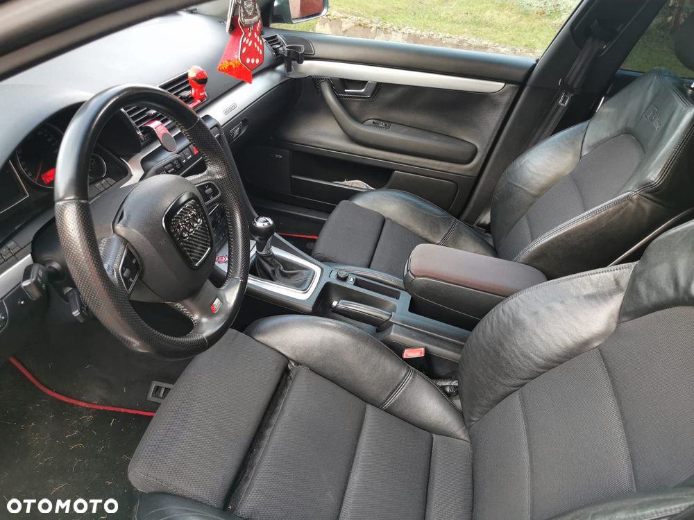 Audi A4 Avant 2.0 TDI DPF - 13