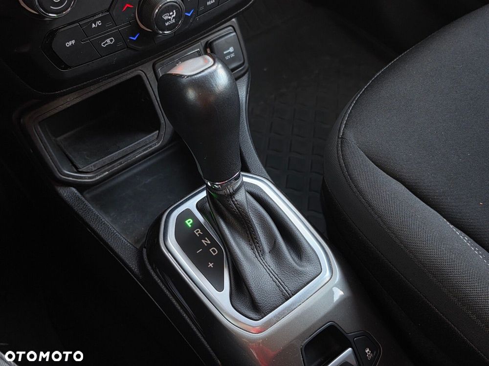 Jeep Renegade 1.3 GSE T4 Turbo Limited FWD S&S - 23