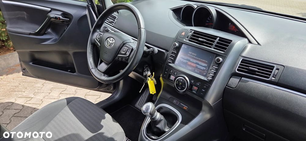 Toyota Verso 1.8 Premium EU5 7os - 29