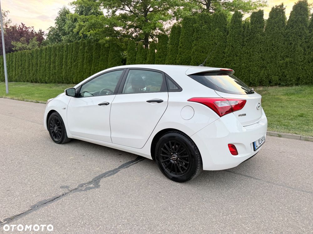 Hyundai i30 - 16