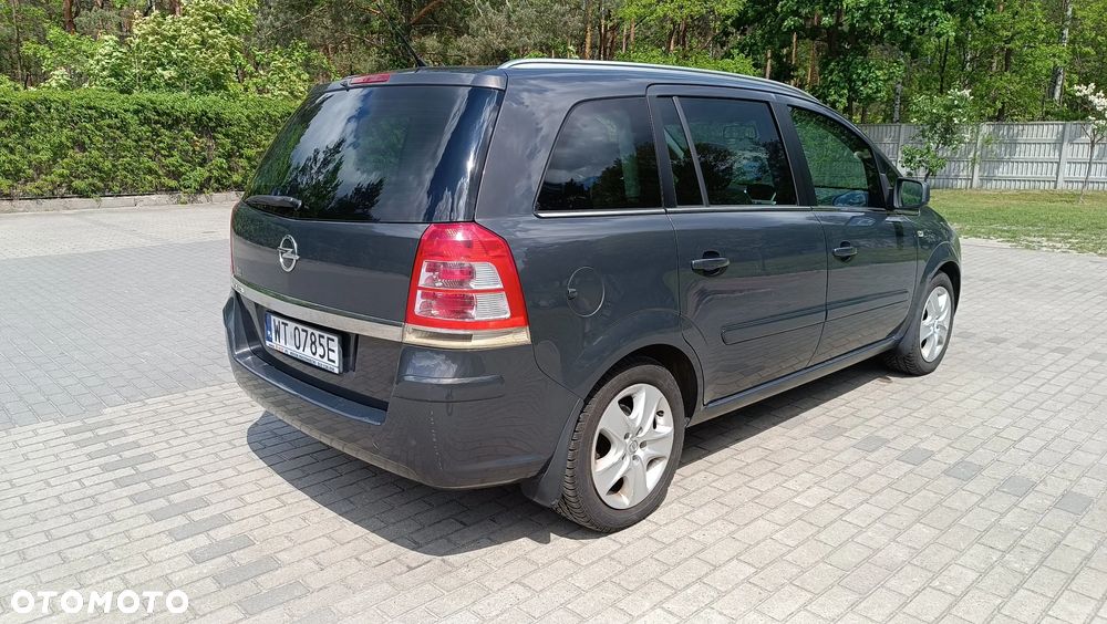 Opel Zafira 1.8 - 5