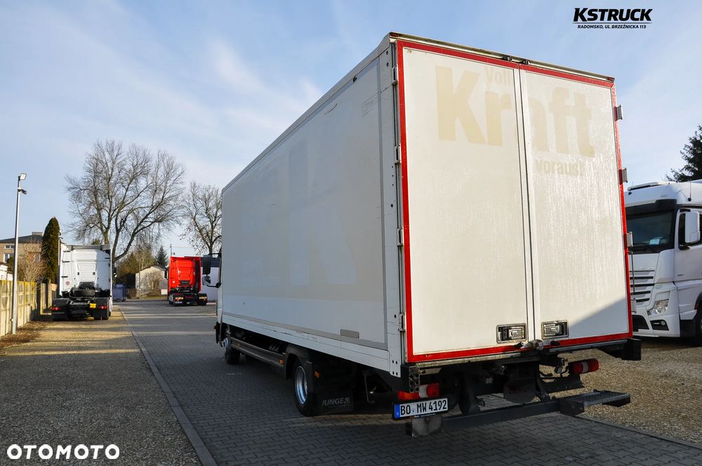 Mercedes-Benz Atego 818 L Kontener 7,25 - 6
