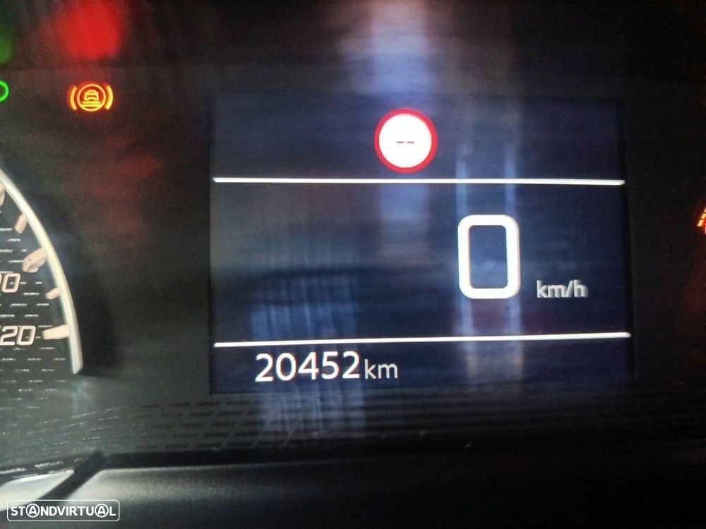 Peugeot 2008 1.2 Hybrid Allure e-DCS6 - 13