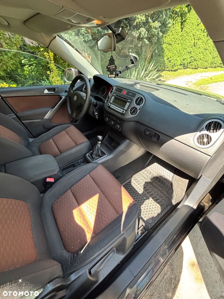Volkswagen Tiguan - 24