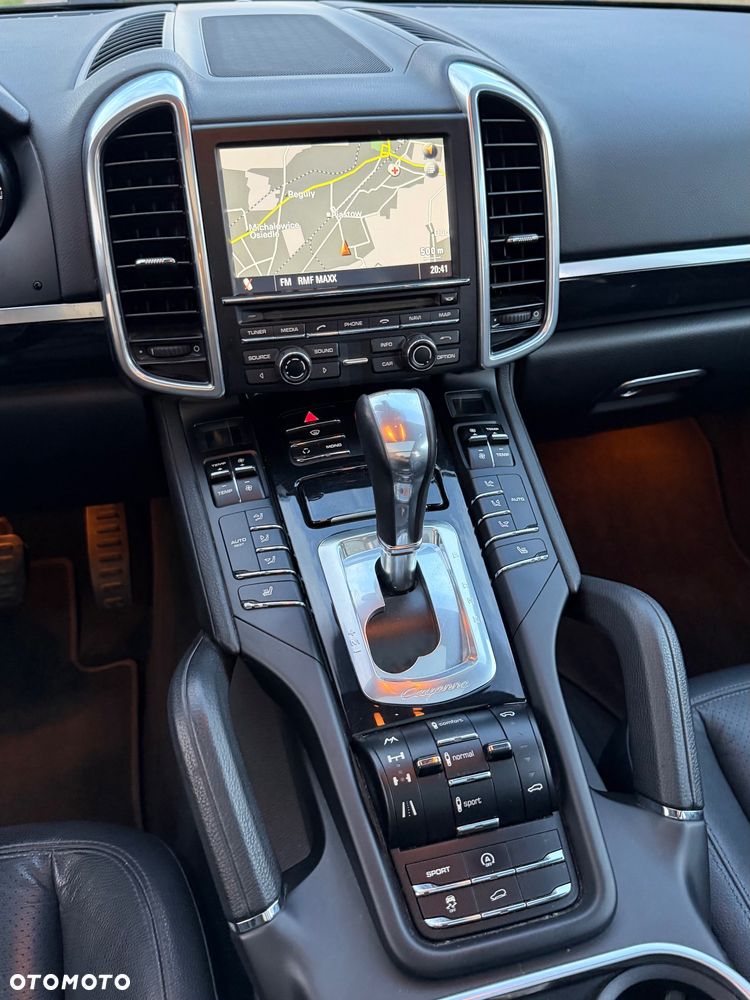 Porsche Cayenne Diesel Platinum Edition - 25