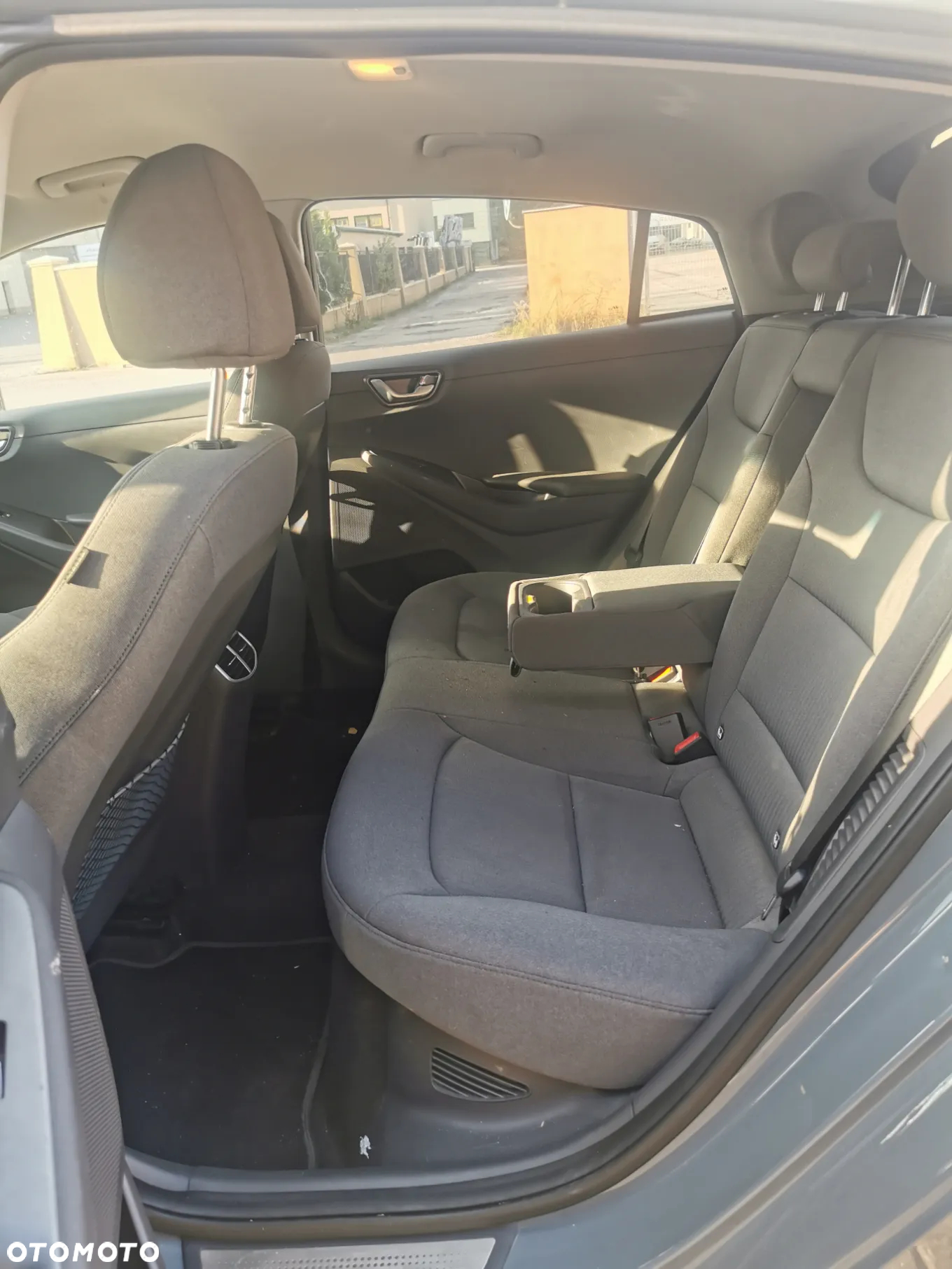 Hyundai IONIQ plug-in hybrid Premium - 26
