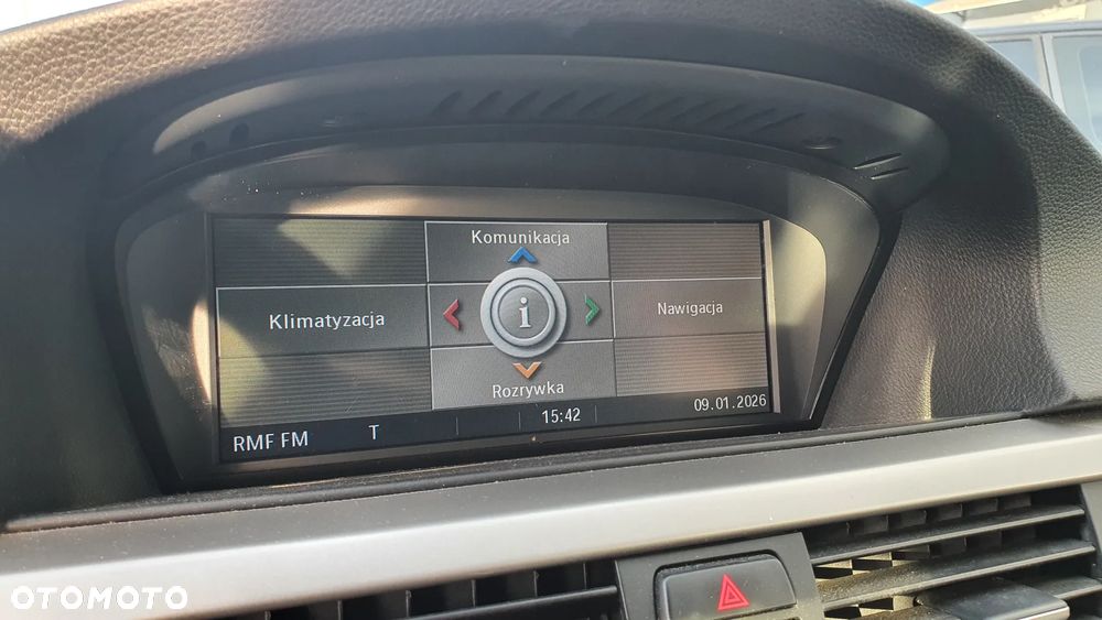 BMW Seria 3 325i - 38