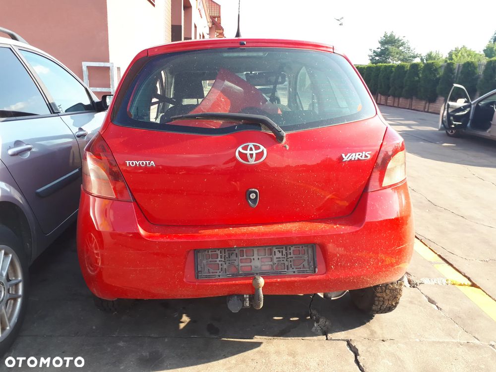 TOYOTA YARIS II 05-09 KLAPA BAGAŻNIKA KOMPLETNA 3P0