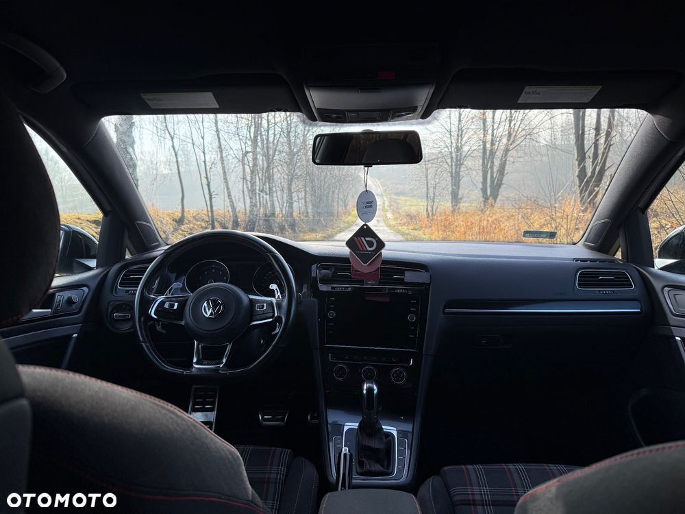 Volkswagen Golf GTI (BlueMotion Technology) DSG - 9