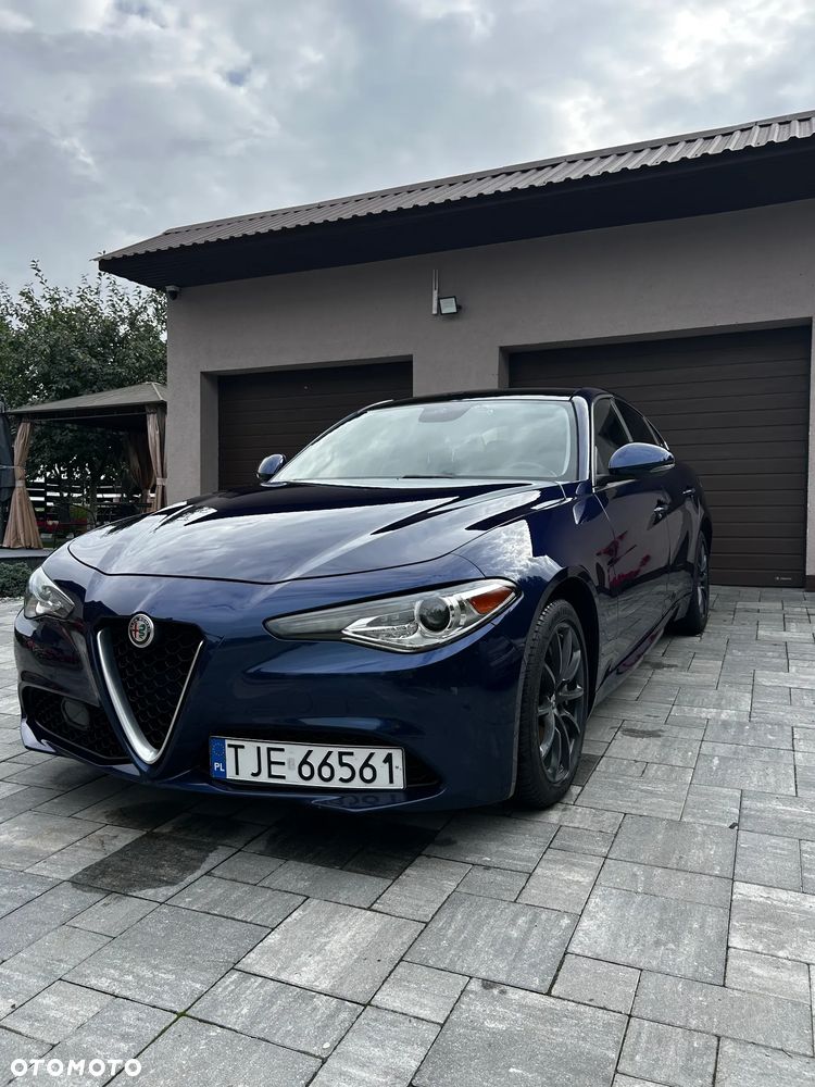 Alfa Romeo Giulia 2.0 Turbo 16V AT8-Q4 Ti - 2