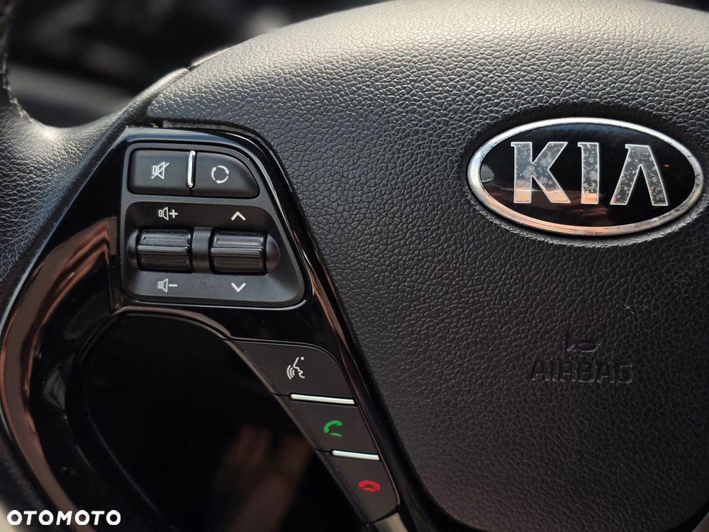 Kia Ceed - 26