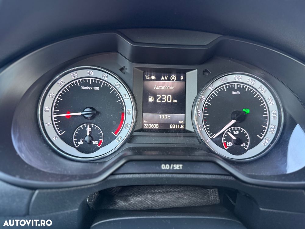 Skoda Octavia - 8